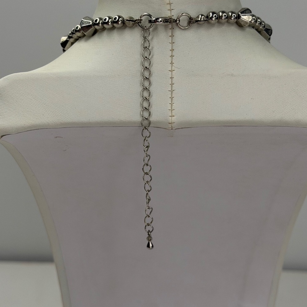Silver Tone Mother of Pearl Shell Bib Statement Necklace Beaded Boho Beach Y2K - Picture 3 of 5
